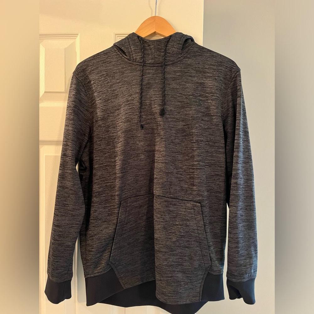 Men’s Under Armour cold gear hoodie. Medium loose fit. Gray.